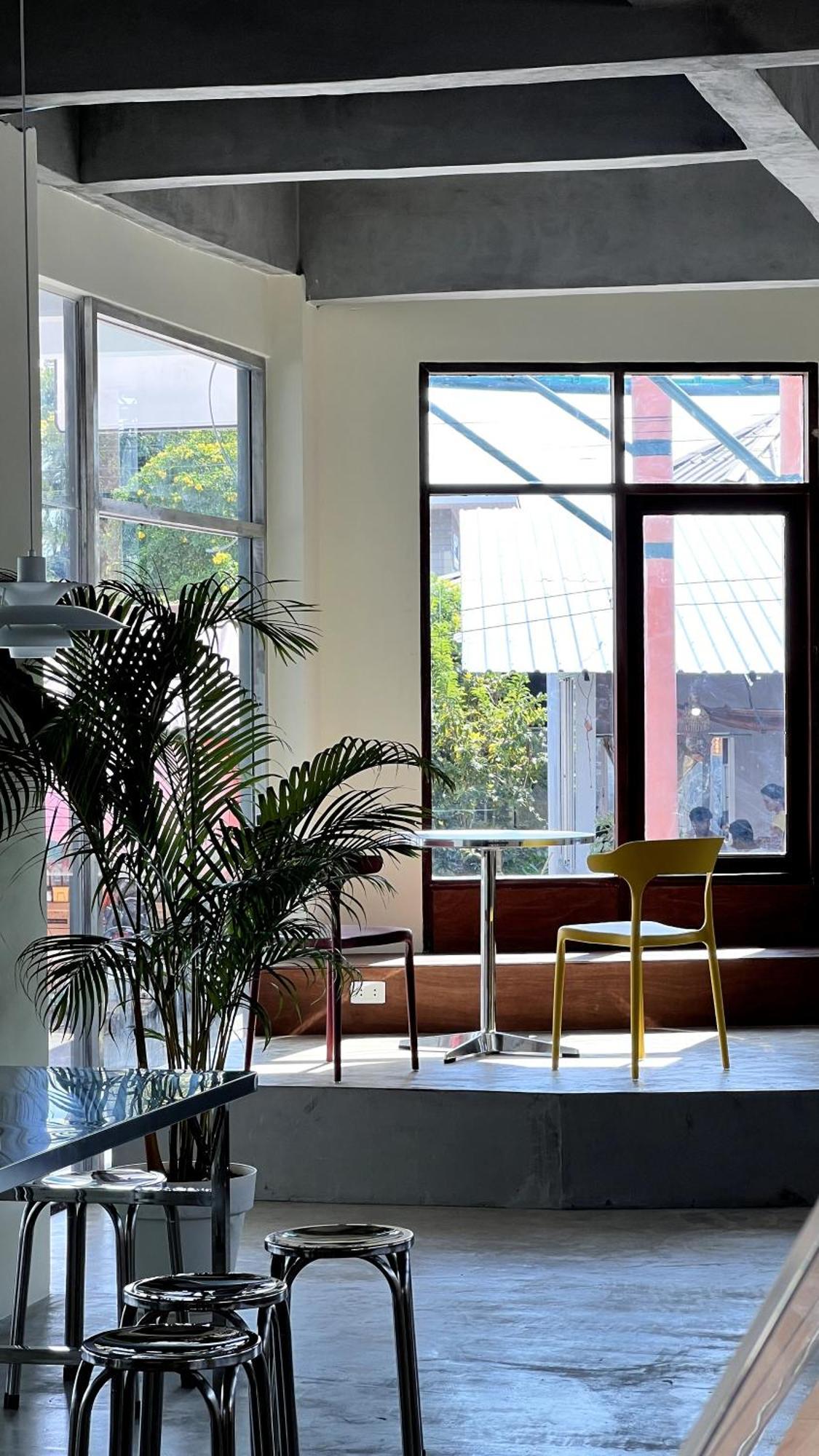 Centerpoint Hotel & Plaza 通萨拉 外观 照片