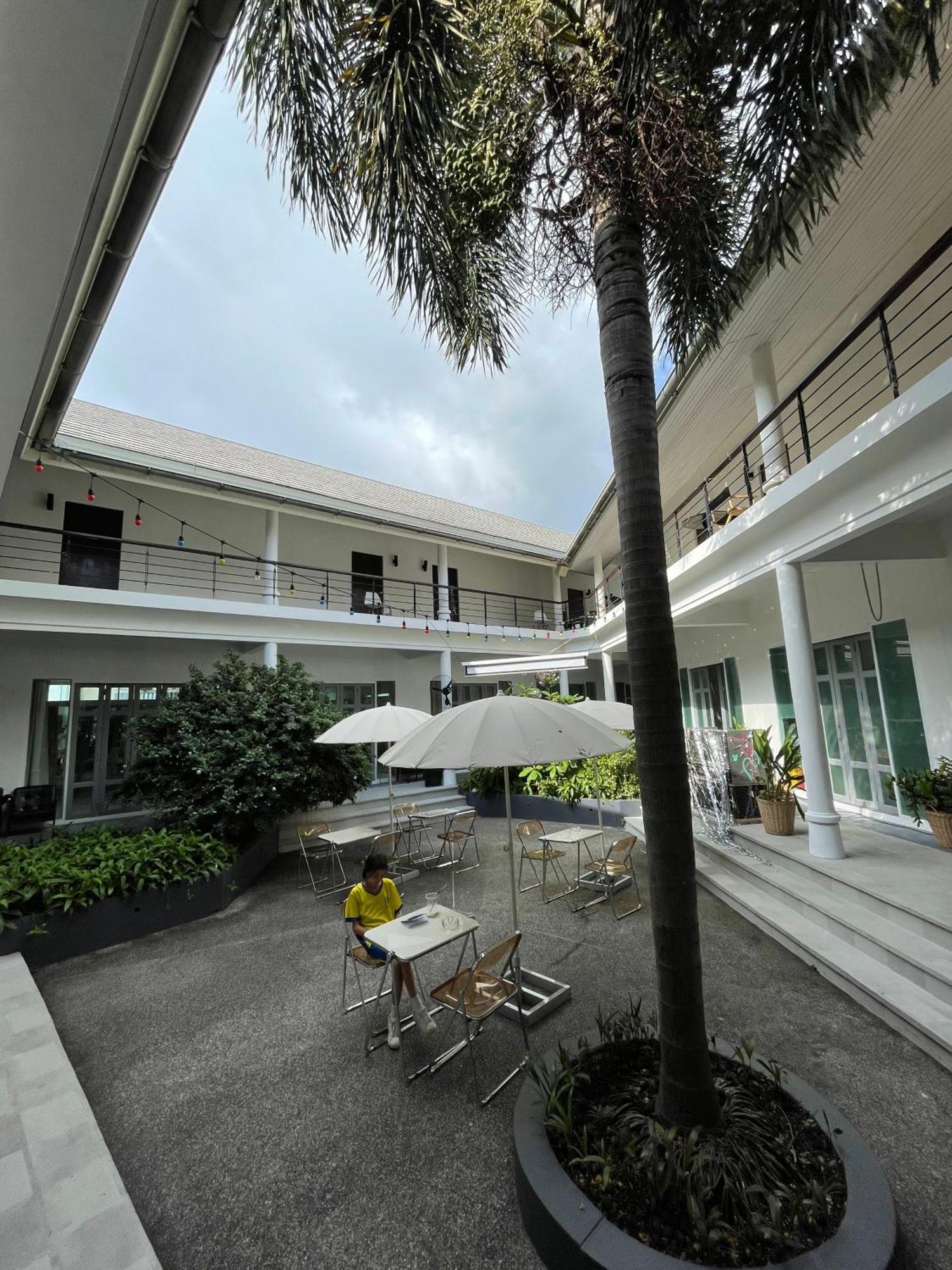 Centerpoint Hotel & Plaza 通萨拉 外观 照片