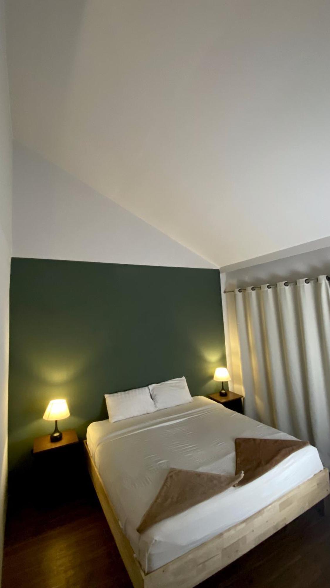 Centerpoint Hotel & Plaza 通萨拉 外观 照片